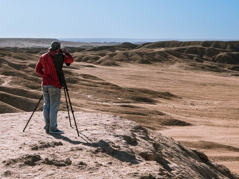 Photographing the desert on a tripod